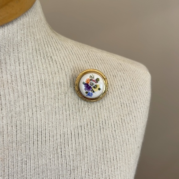 Vintage Made in Italy Ceramic Floral Cameo - Picture 10 of 14